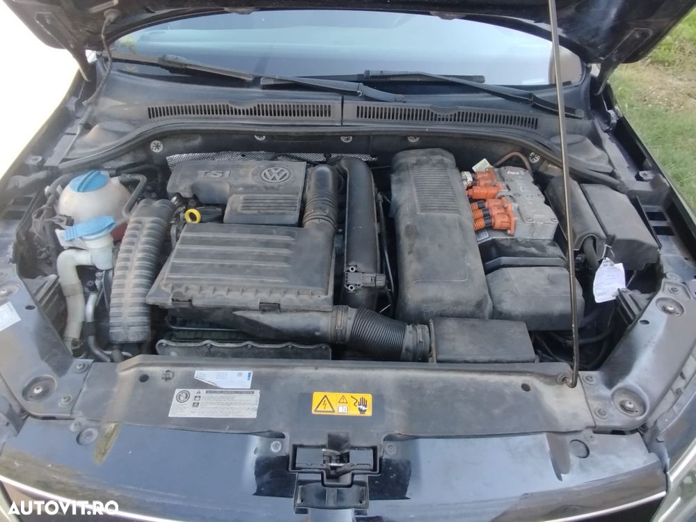Volkswagen Jetta 1.4 DSG Highline - 17