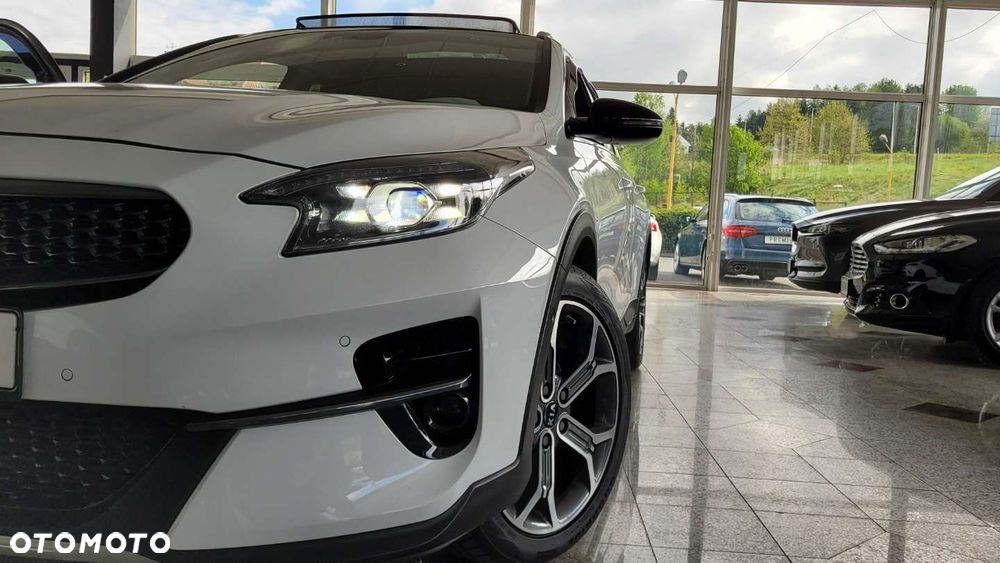 Kia XCeed - 16