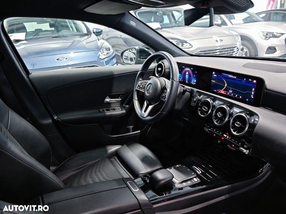 Mercedes-Benz A 250 e Sedan 8G-DCT - 6