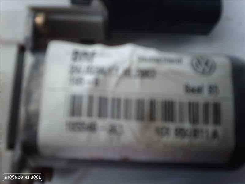 MOTOR ELEVADOR DE VIDRO FRONTAL ESQUERDO SEAT LEON 2003 - - 3