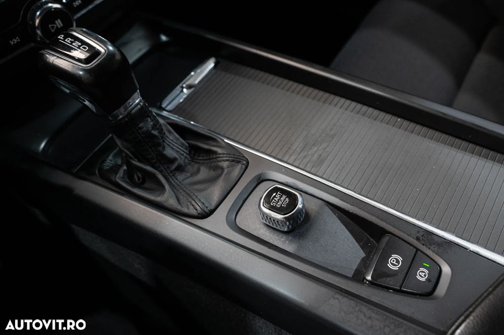 Volvo XC 60 D4 AWD Geartronic Momentum - 15