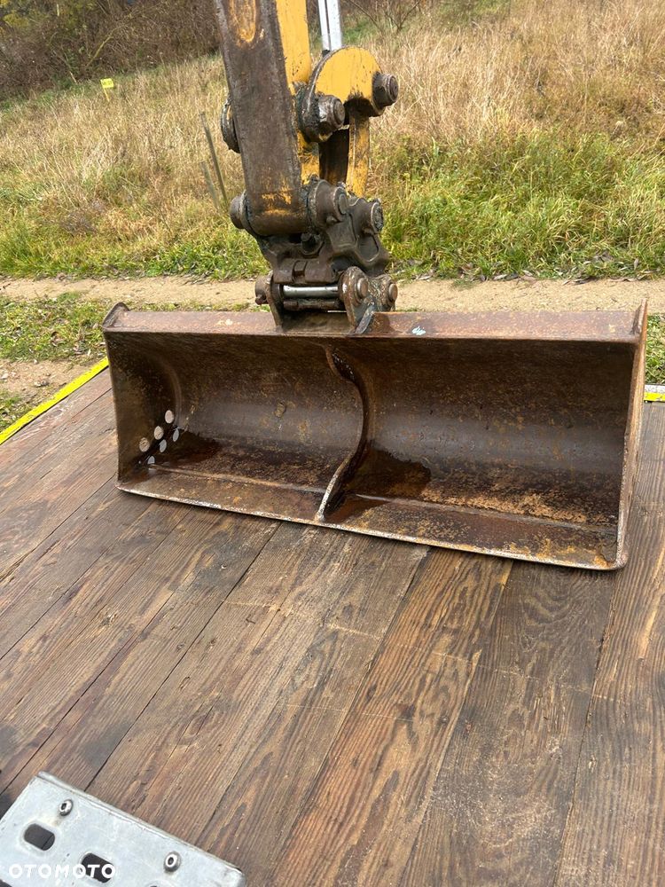 Caterpillar 301.7D - 4