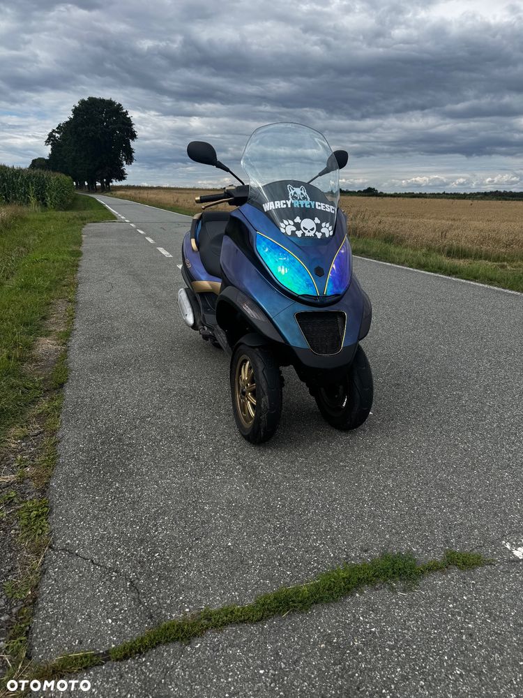 Piaggio MP-3 - 1
