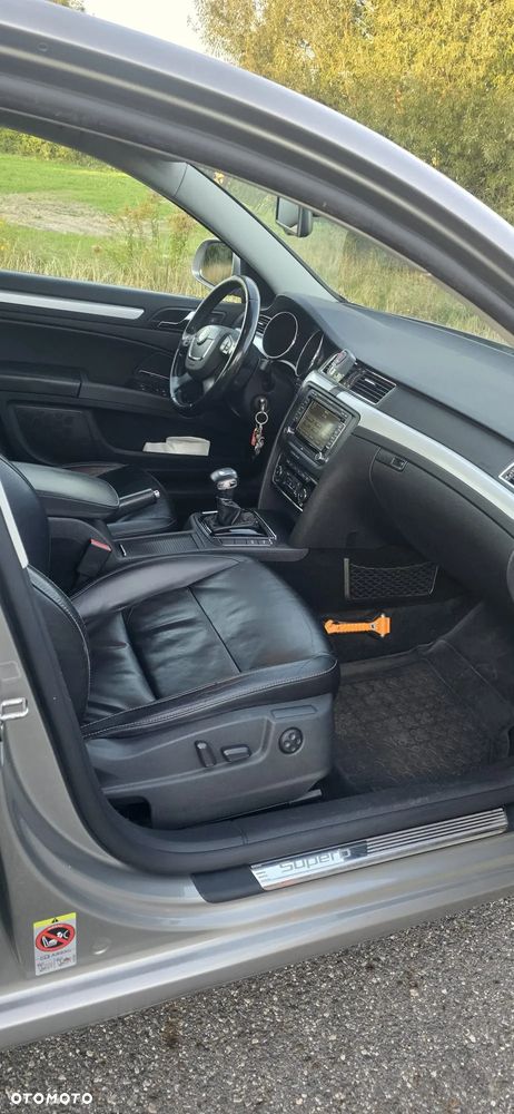 Skoda Superb - 19