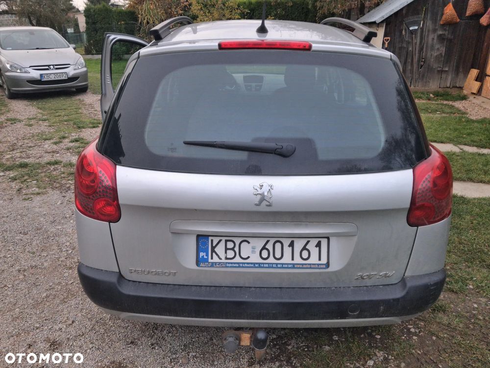 Peugeot 207 1.4 Presence - 4