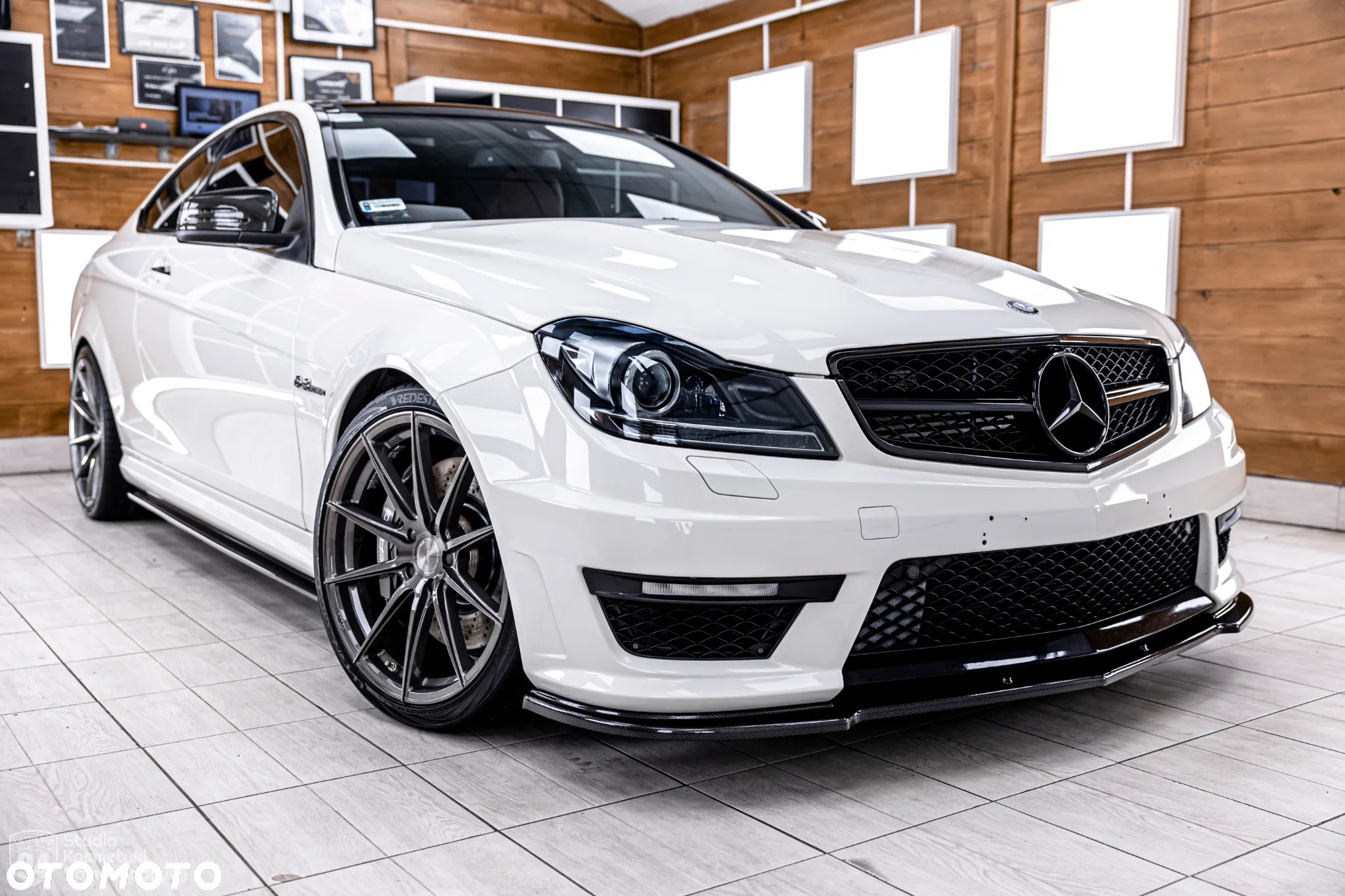 Mercedes-Benz Klasa C 63 AMG Coupe AMG SPEEDSHIFT MCT - 3