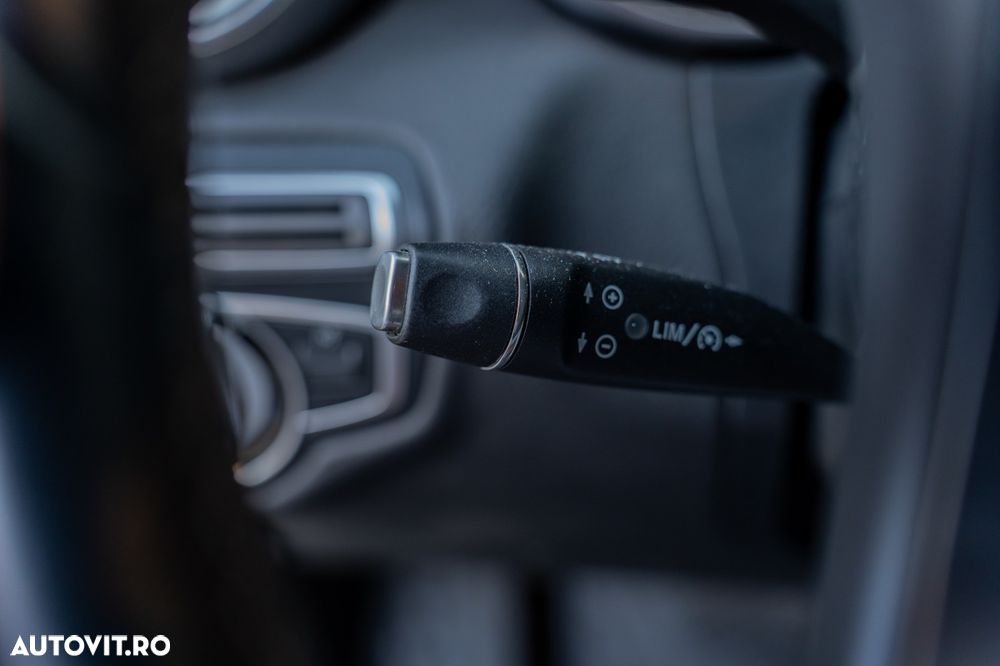 Mercedes-Benz C - 13