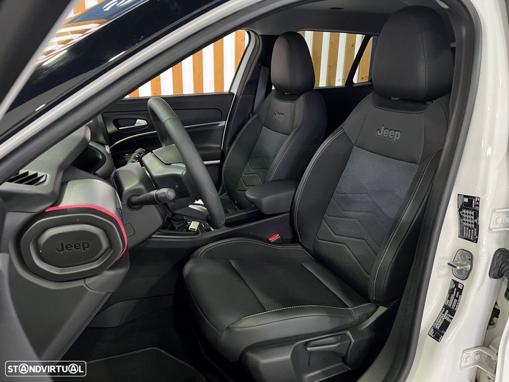 Jeep Avenger 1.2 GSE T3 Summit - 15