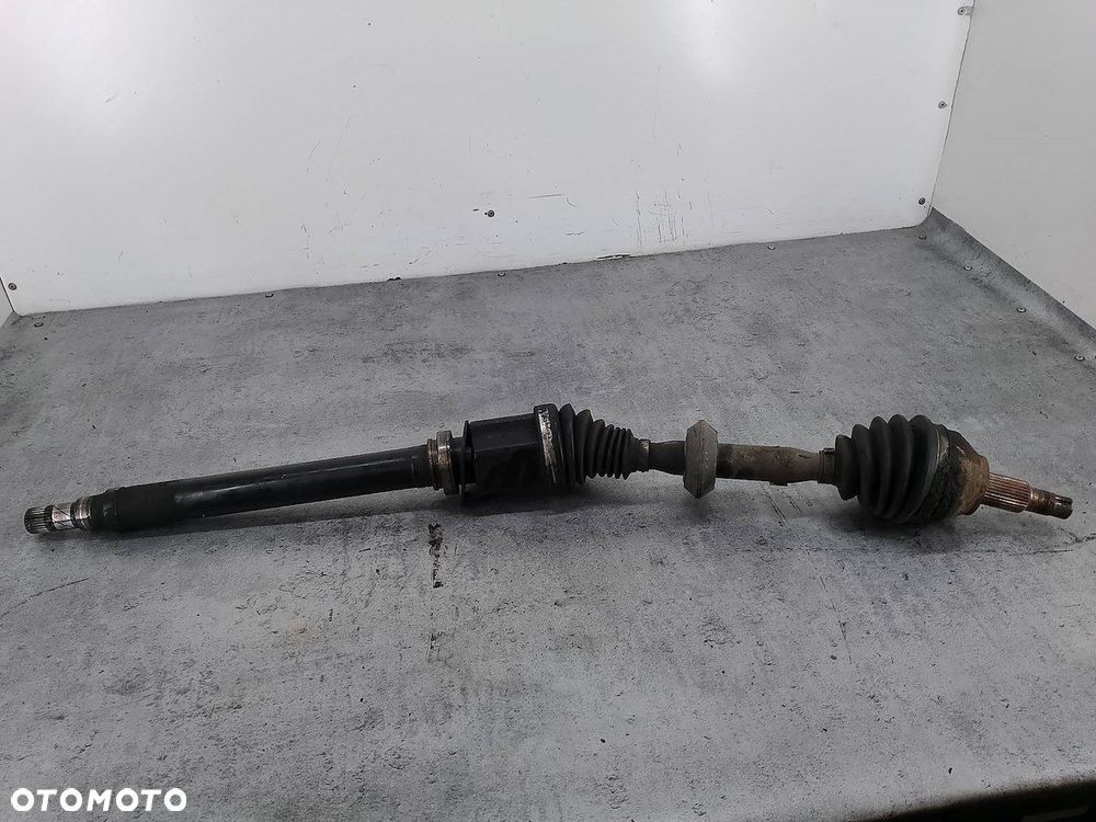 PÓŁOŚ PRAWA PRZÓD ALFA ROMEO 159 50504034 1.9 JTDM - 7