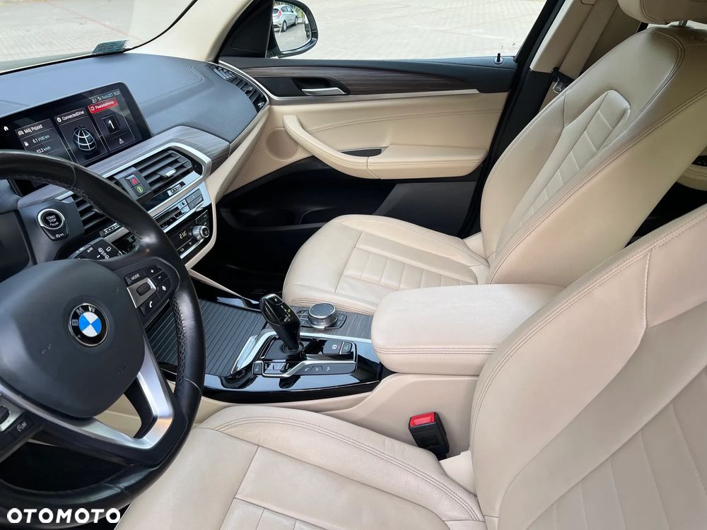 BMW X3 xDrive20d Luxury Line - 13