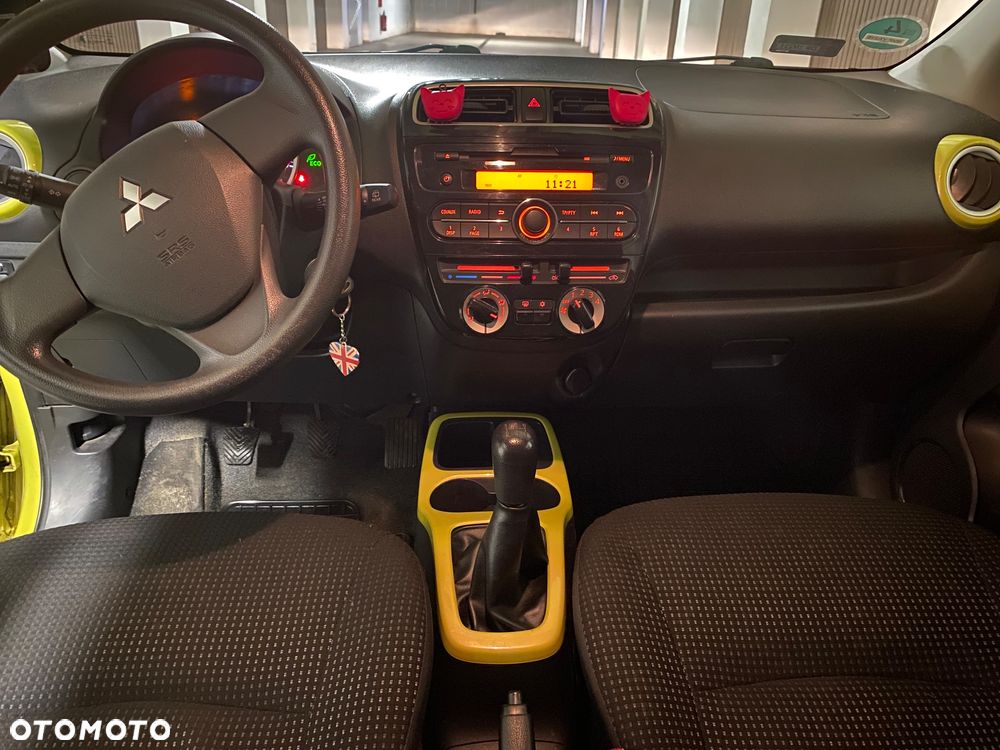 Mitsubishi Space Star - 11