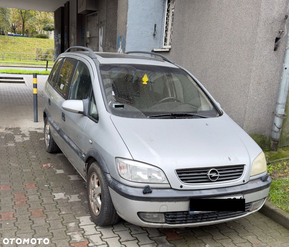 Opel Zafira - 2