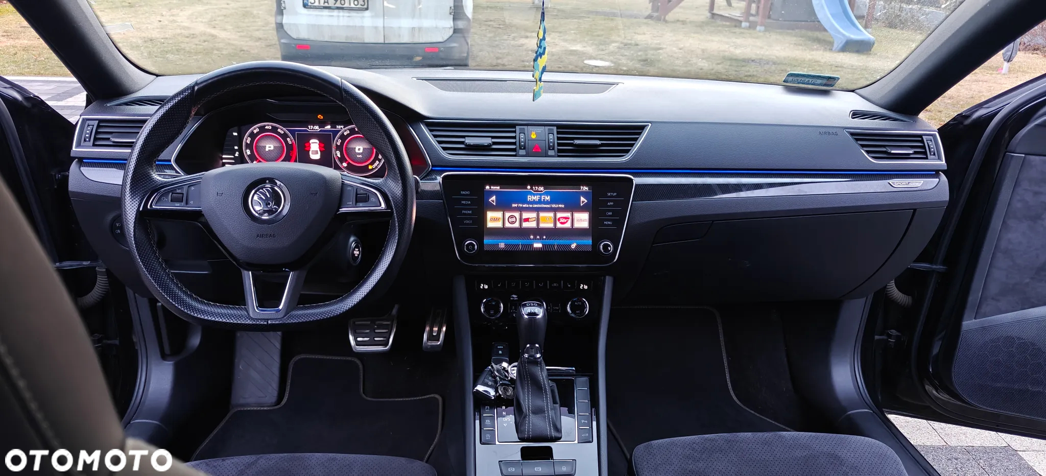 Skoda Superb 2.0 TSI 4x4 Sportline DSG - 11
