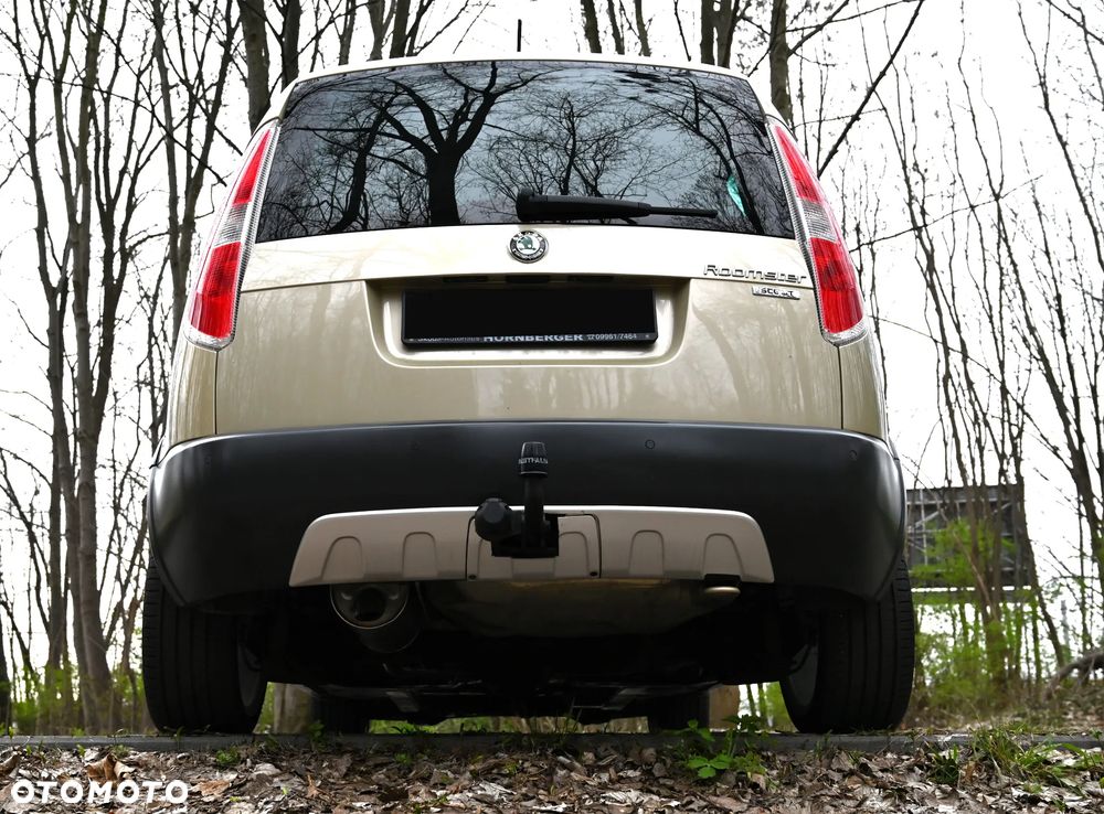 Skoda Roomster 1.2 TSI Scout PLUS EDITION - 25