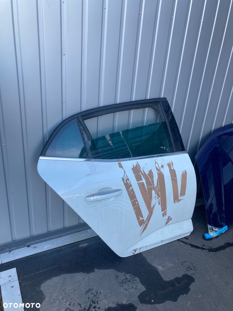 RENAULT MEGANE 4 IV HB DRZWI TYLNE PRAWE PRAWY TYŁ TYLNIE BIAŁE Wwa - 2