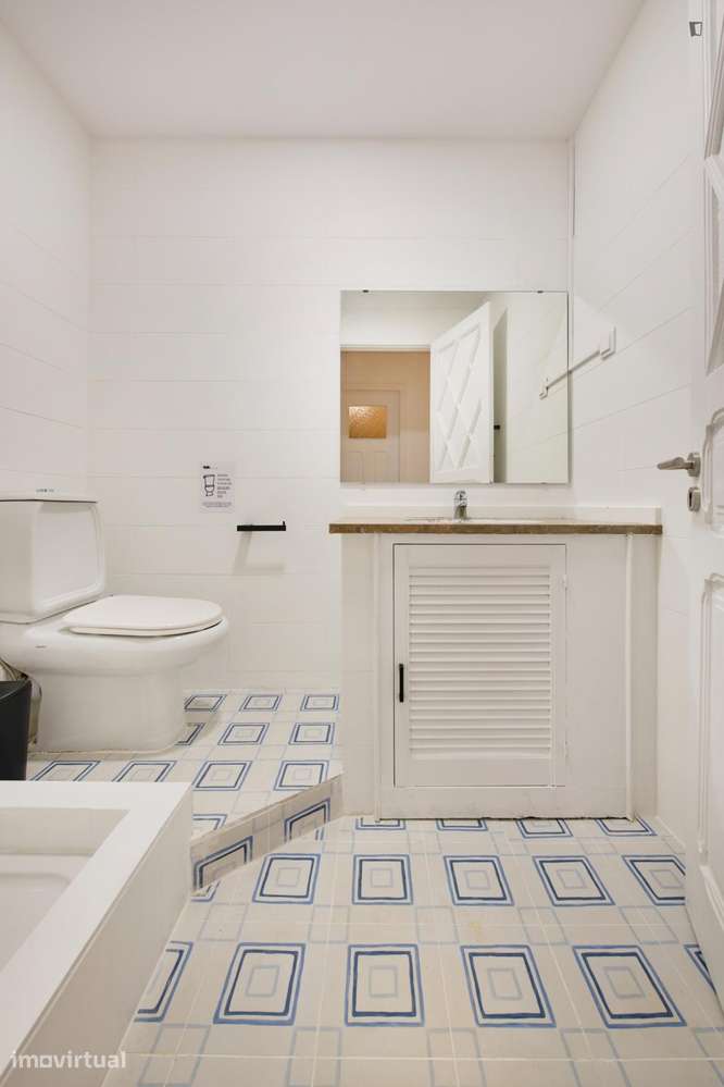 Quarto - localizado em Rato Lisbon - Grande imagem: 3/21
