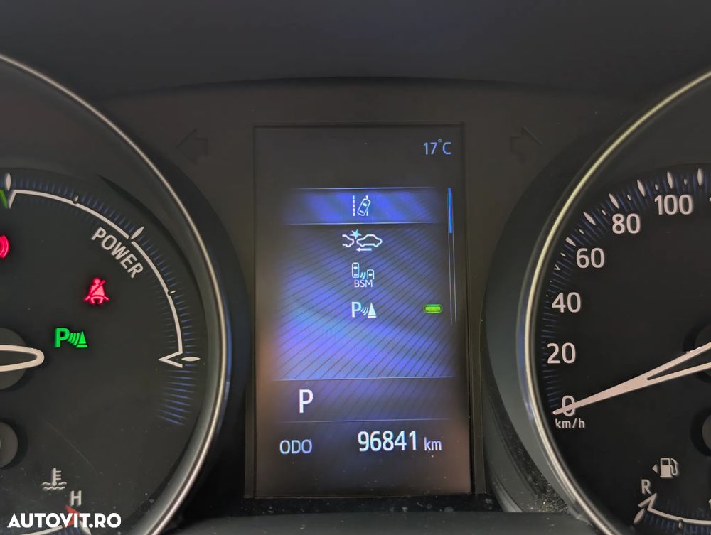 Toyota C-HR Lounge - 37