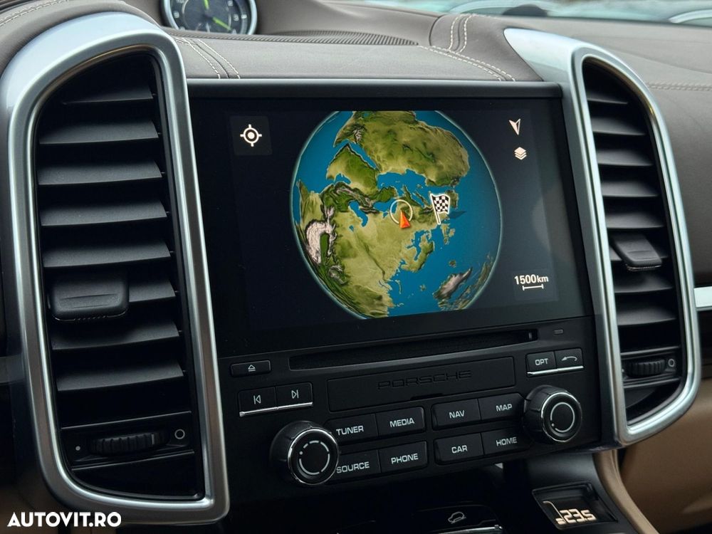 Porsche Cayenne - 12