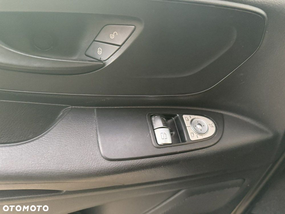 Mercedes-Benz Vito - 20