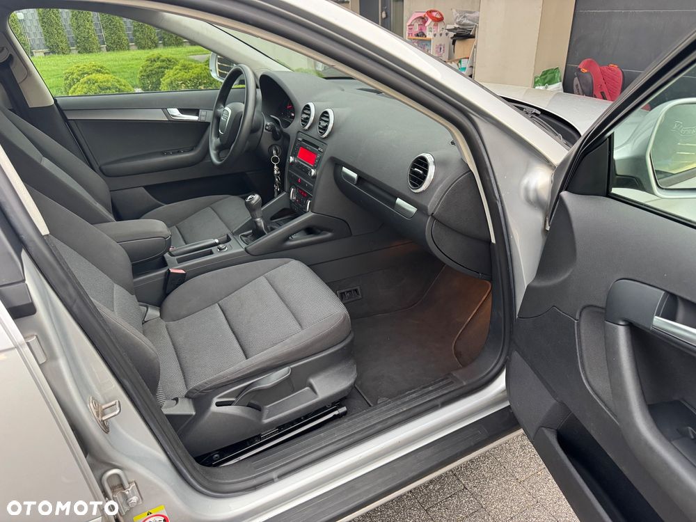 Audi A3 Sportback 1.6 Ambition - 15