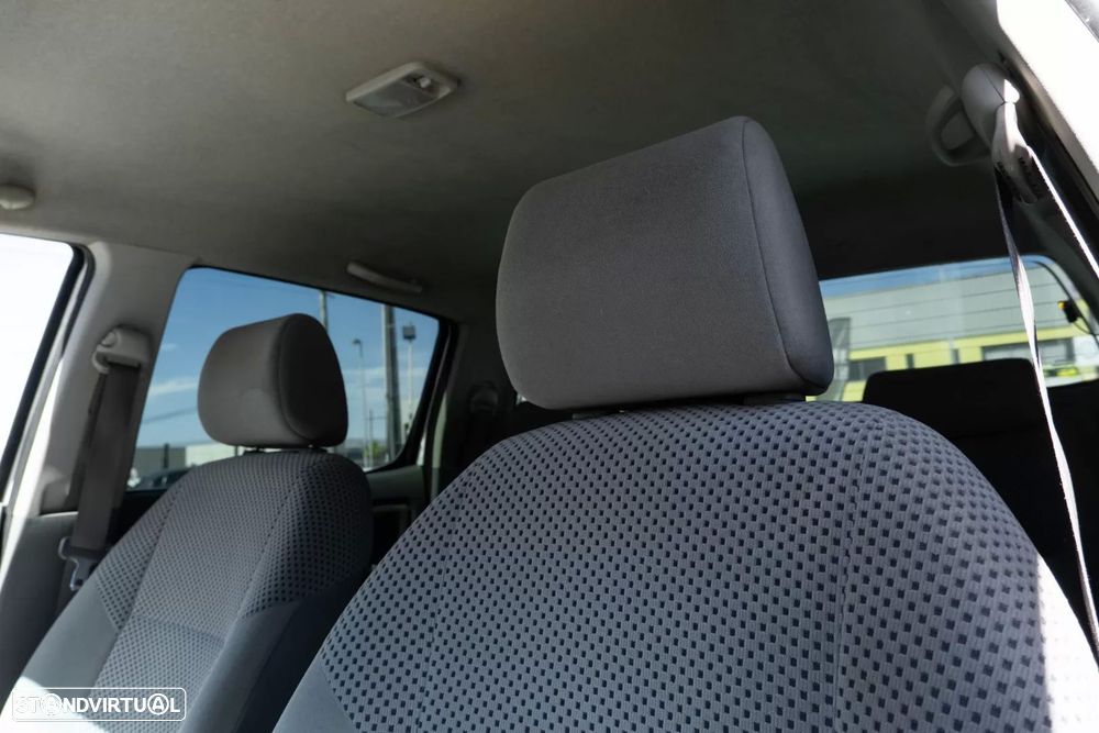 Toyota Hilux 2.5 D-4D 4WD CE AC - 13