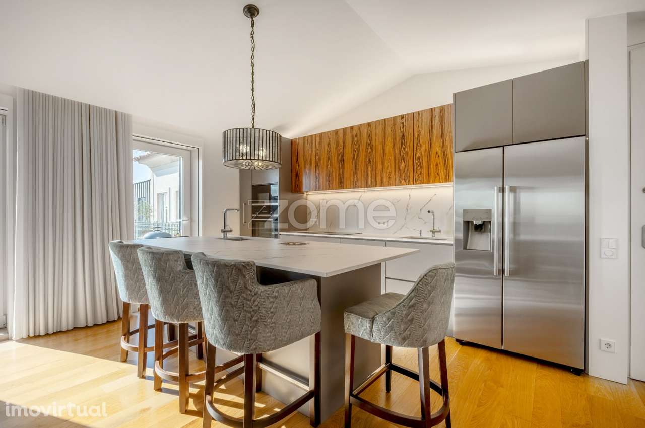 T2 semi-novo, recuado com terraço e lug. estacionamento - Porto - Grande imagem: 3/49