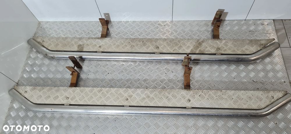 Isuzu D-Max I Orurowanie Boczne Progi - 1