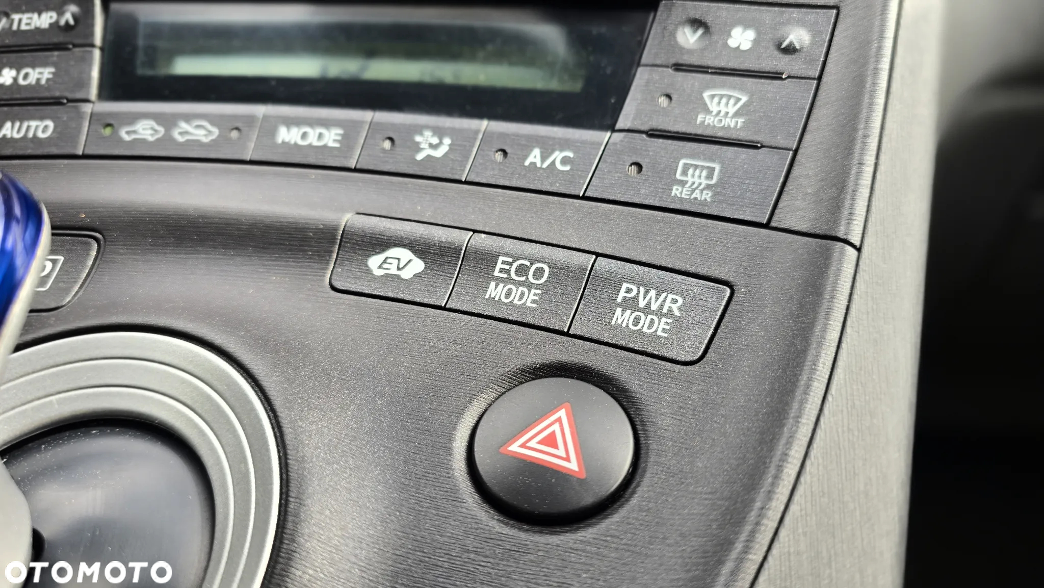 Toyota Prius - 13