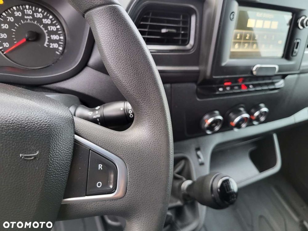 Renault Master Maxi L4H2 Salon Polska - 29