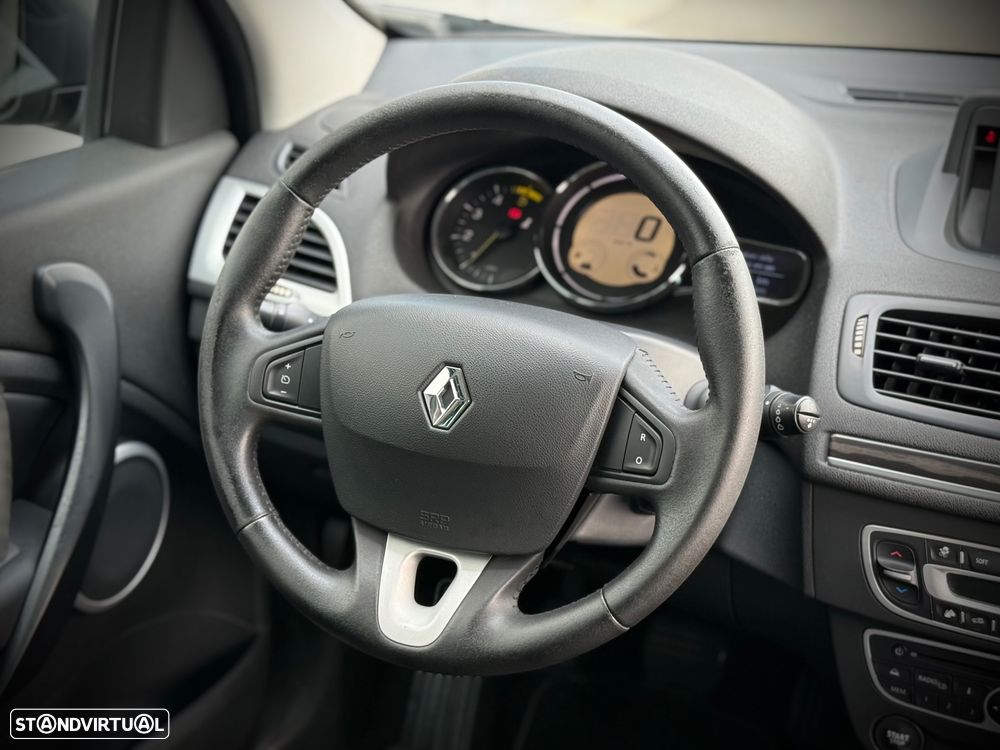 Renault Mégane 1.5 dCi Dynamique S - 11