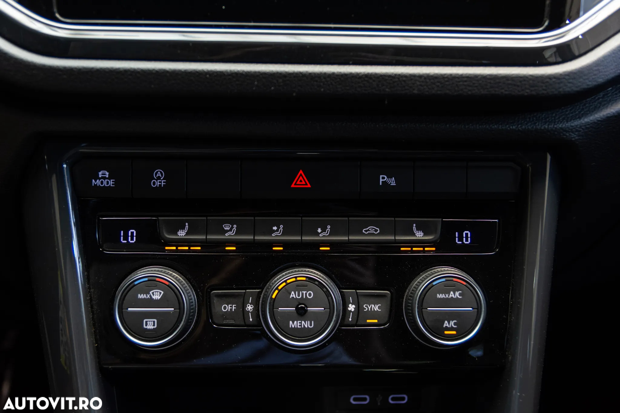 Volkswagen T-ROC 1.5 TSI DSG Design - 16