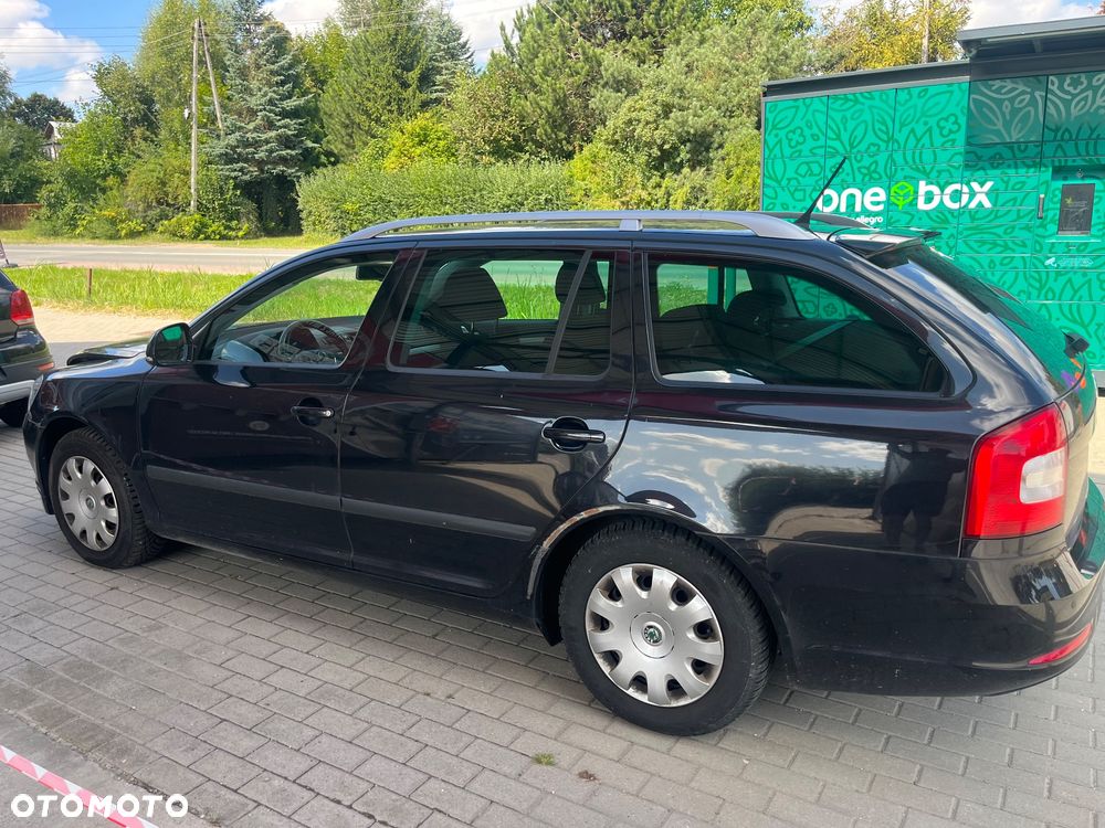 Skoda Octavia 1.8 TSI Ambiente - 10