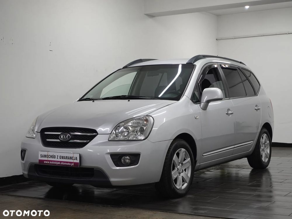 Kia Carens - 1