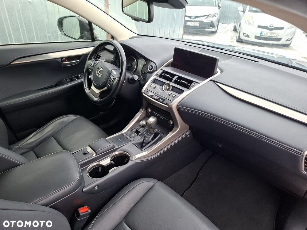 Lexus NX 300h F Impression AWD - 9