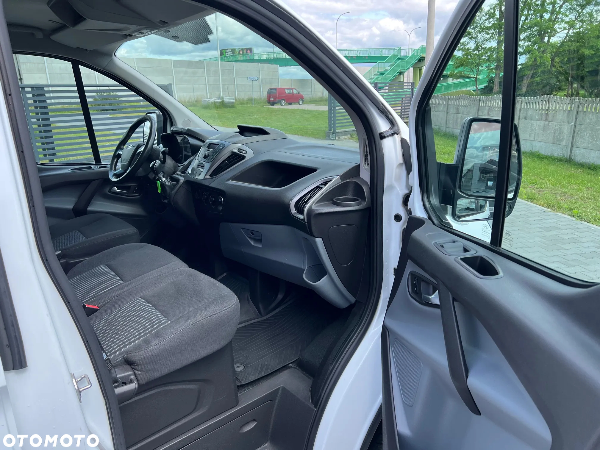 Ford Transit Custom - 14