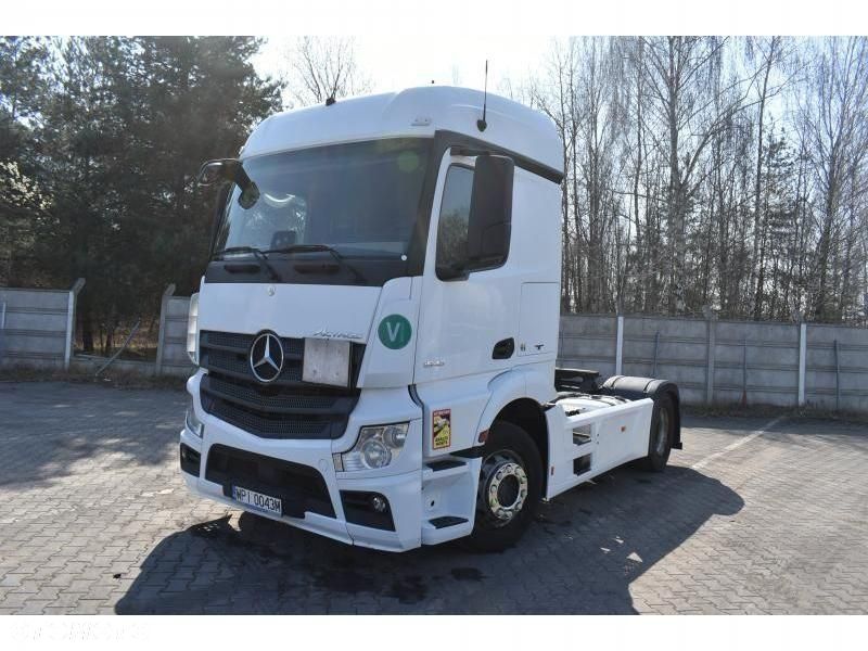Mercedes-Benz Actros - 3