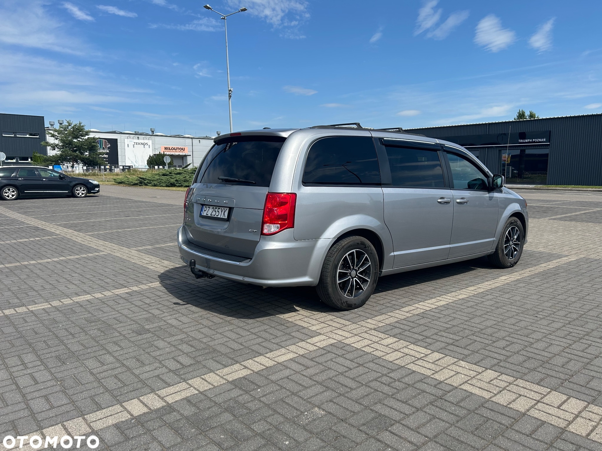 Dodge Grand Caravan - 6