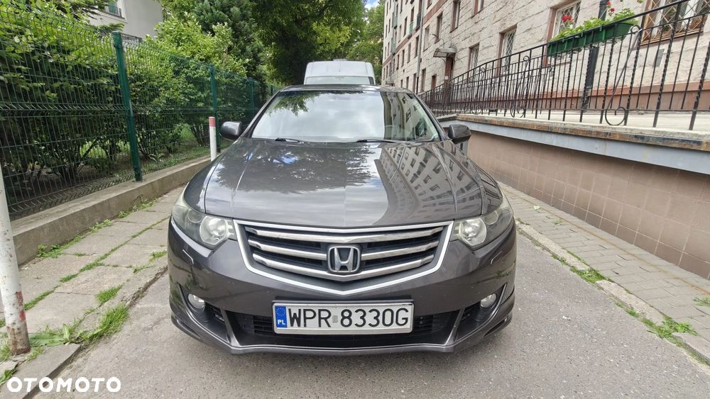 Honda Accord - 1