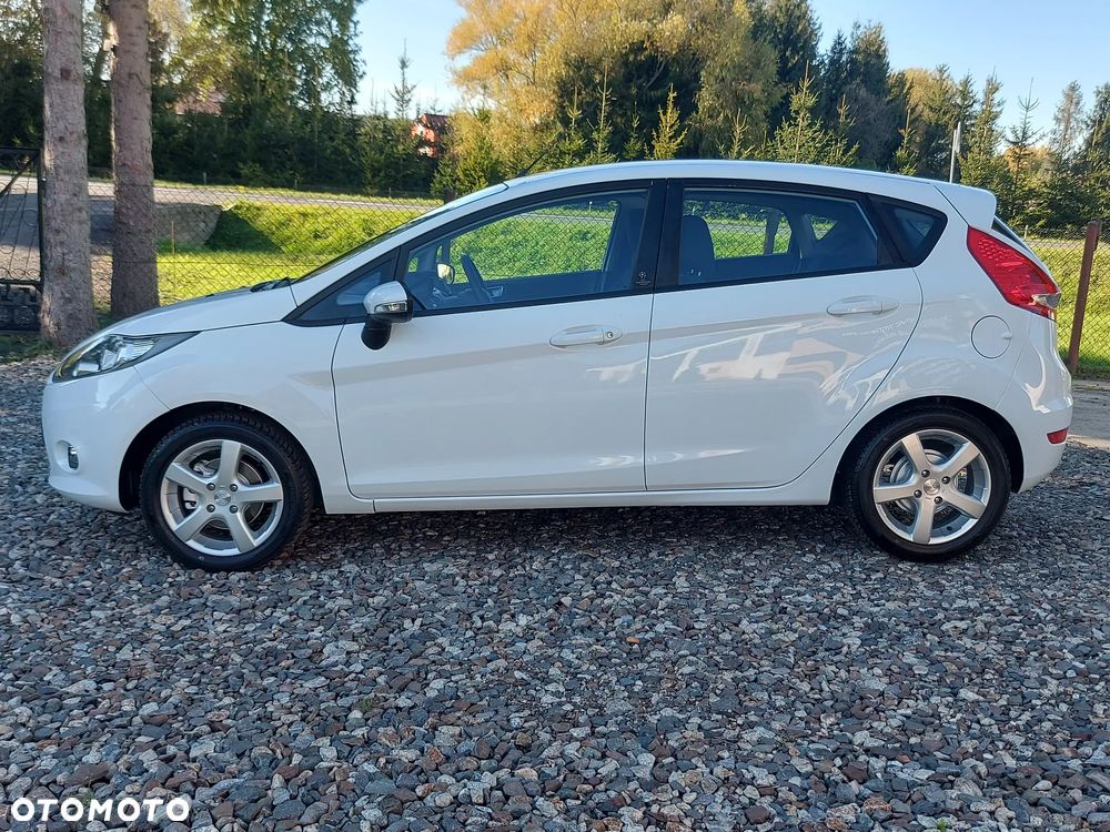 Ford Fiesta 2012 photo 5