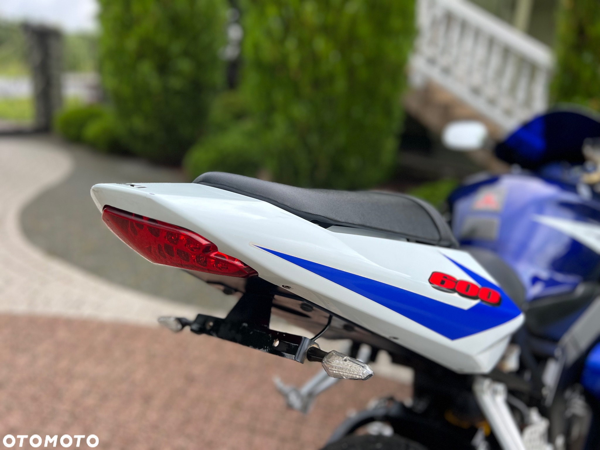 Suzuki GSX-R - 10