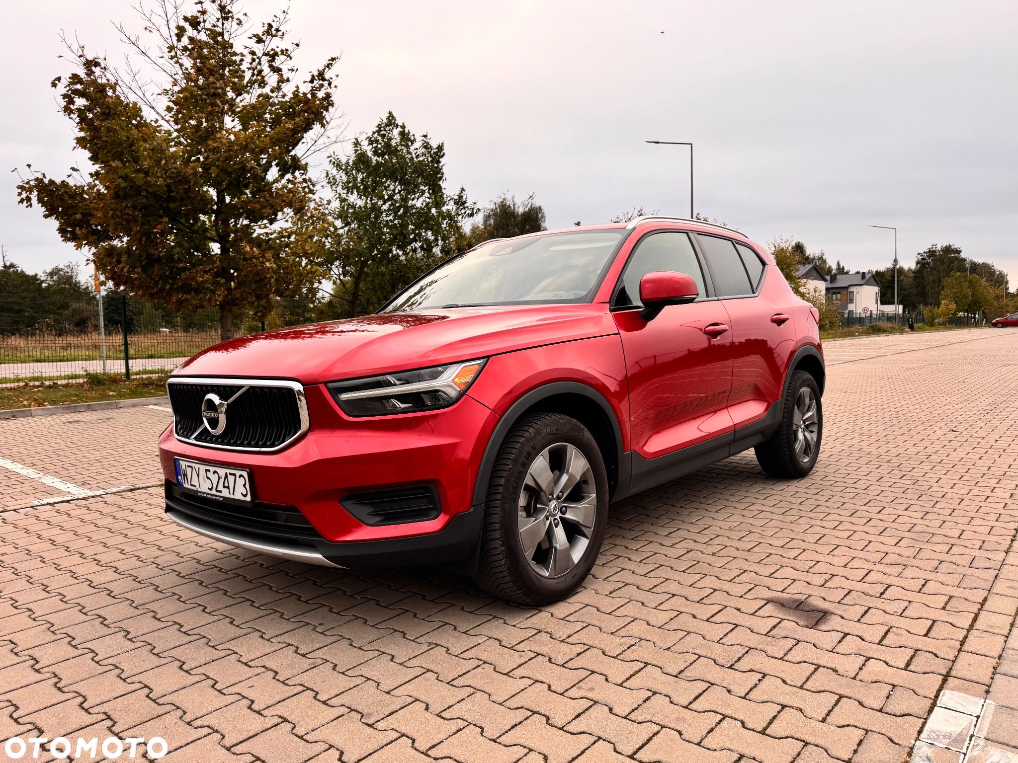 Volvo XC 40 T5 AWD Geartronic Momentum Pro - 1