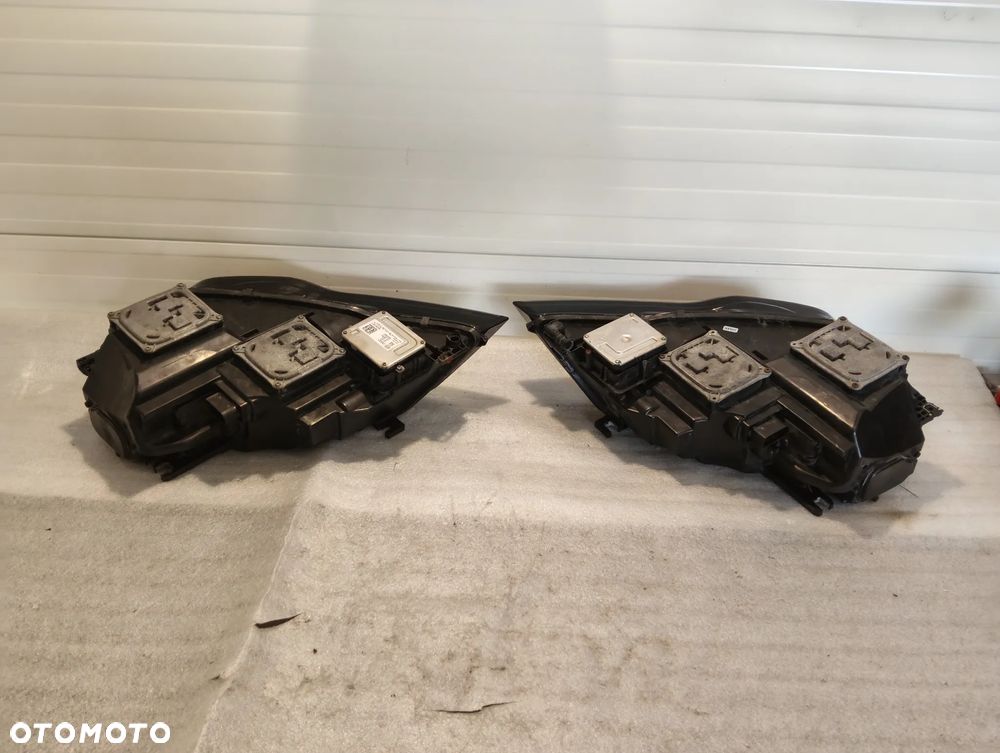 Audi A7 4G FULL LED KOMPLET LAMP PRZEDNUICH  4G8941033 / 4G8941034 - 9