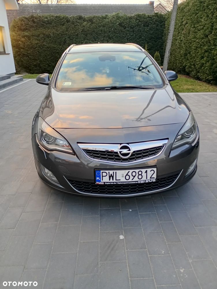 Opel Astra 2.0 CDTI Cosmo - 2
