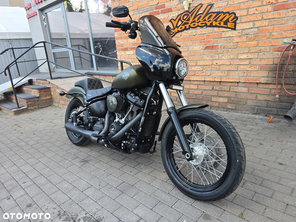 Harley-Davidson Dyna Street Bob - 10