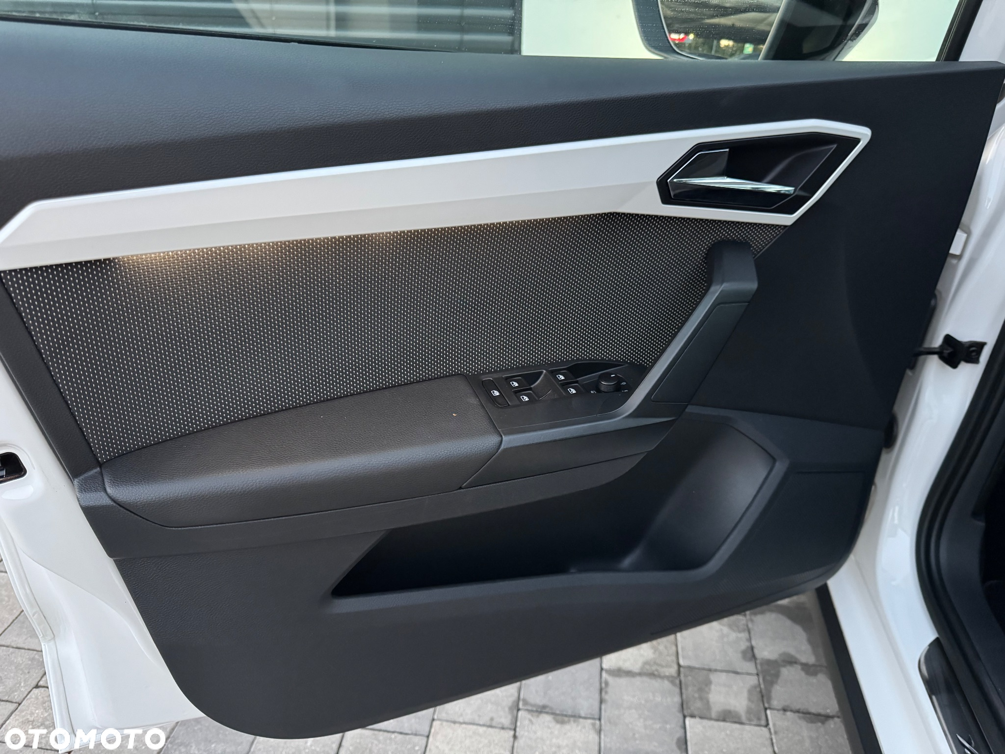 Seat Arona 1.6 TDI XCELLENCE - 15