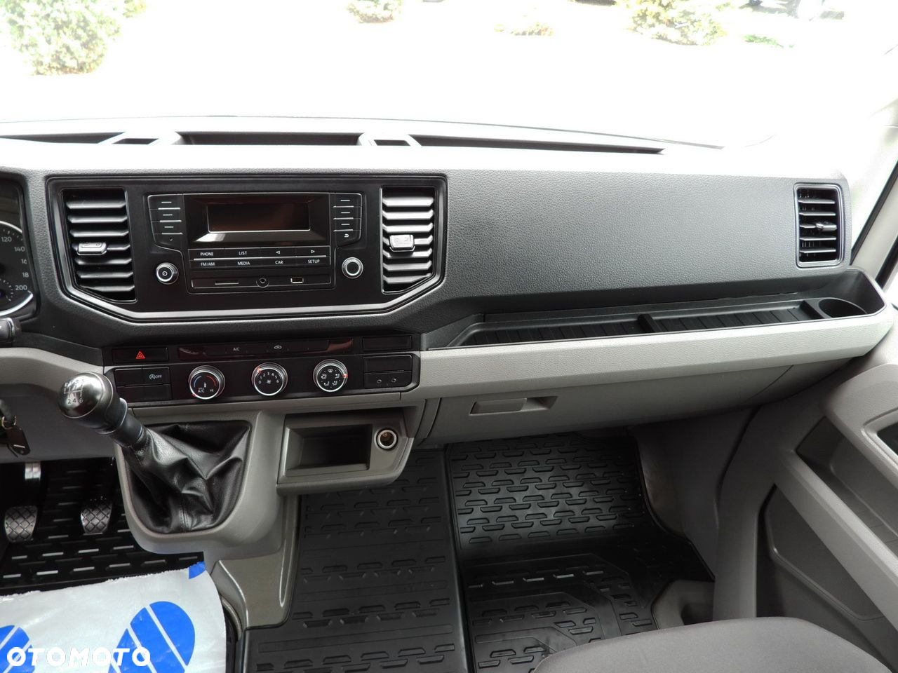Volkswagen CRAFTER  PLANDEKA 8 PALET TEMPOMAT LEDY KLIMATYZACJA  180KM - 31