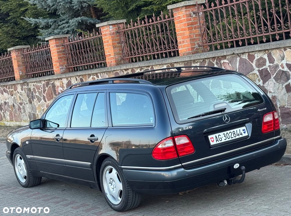 Mercedes-Benz Klasa E 320 T 4-Matic Elegance - 9