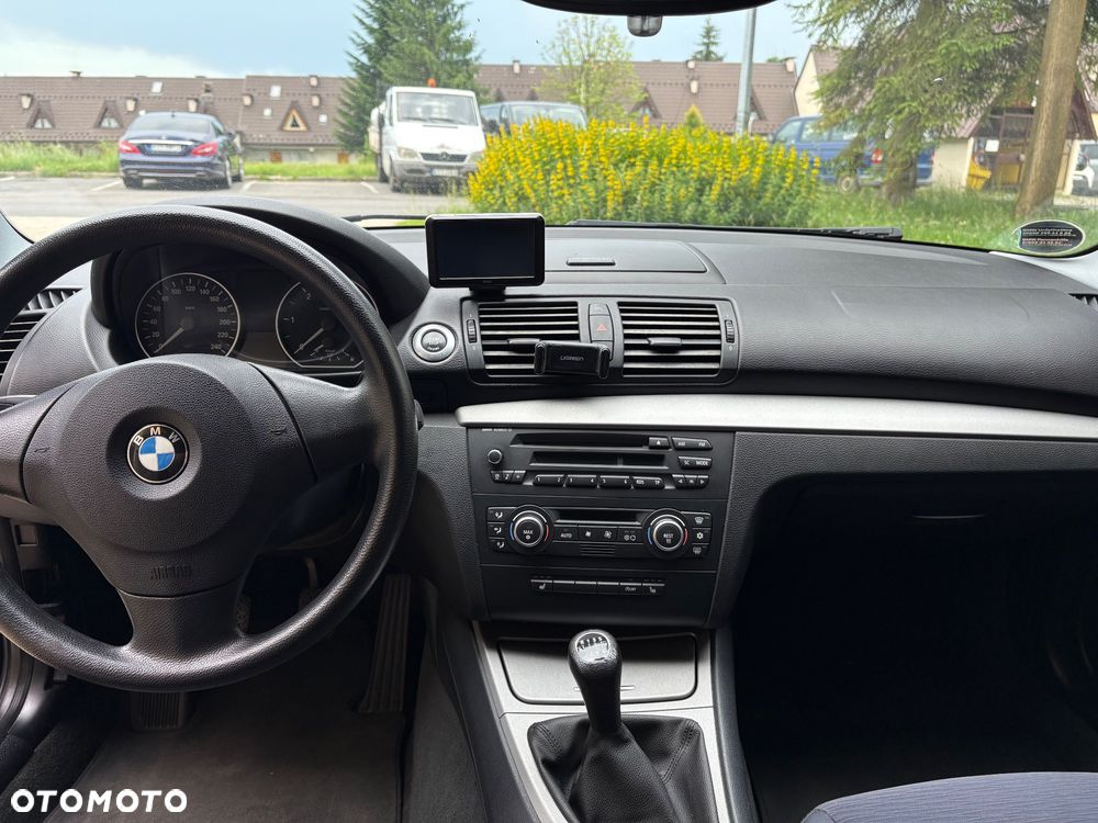 BMW Seria 1 116d - 12