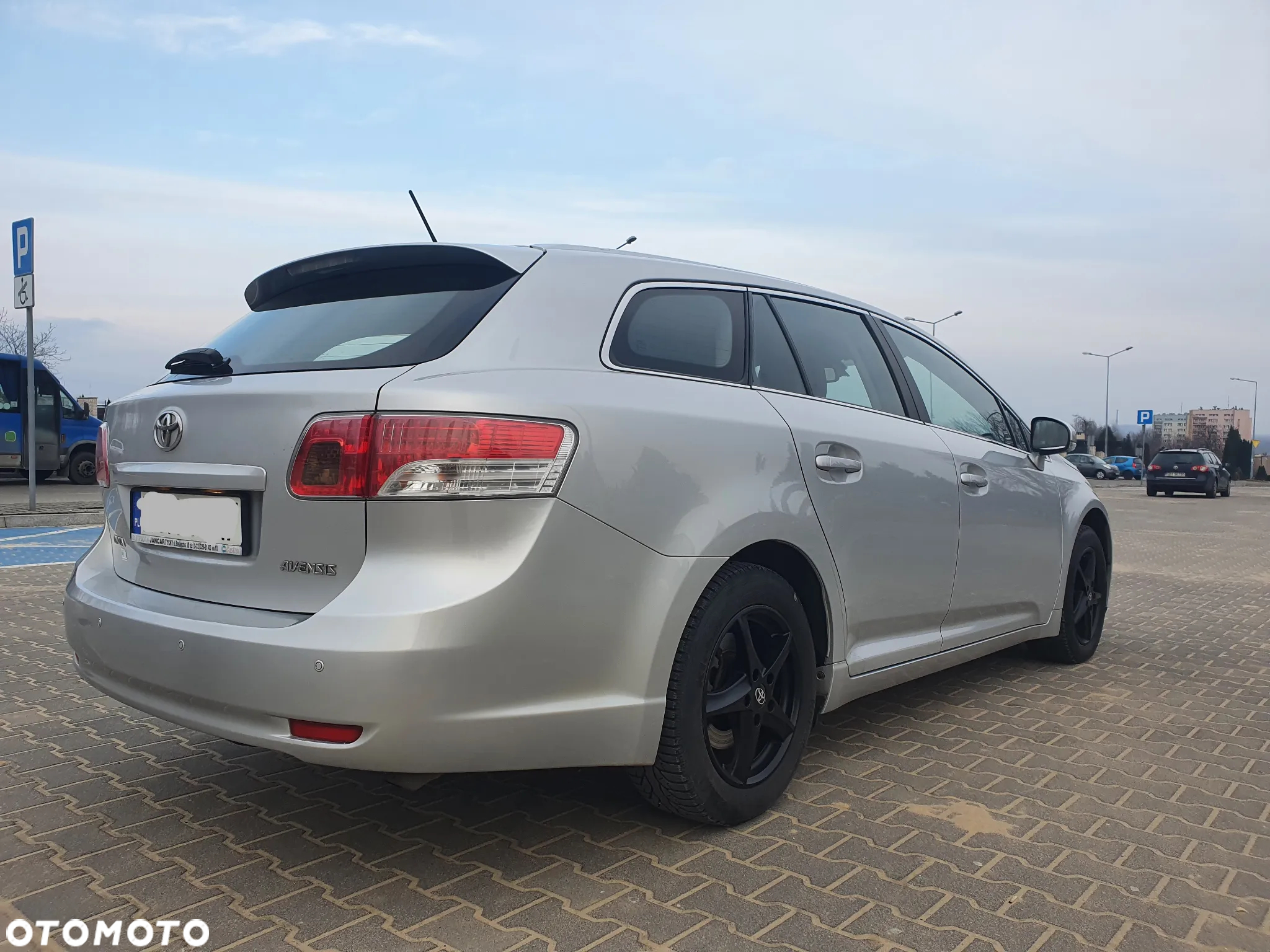 Toyota Avensis 2.0 D-4D Sol - 14