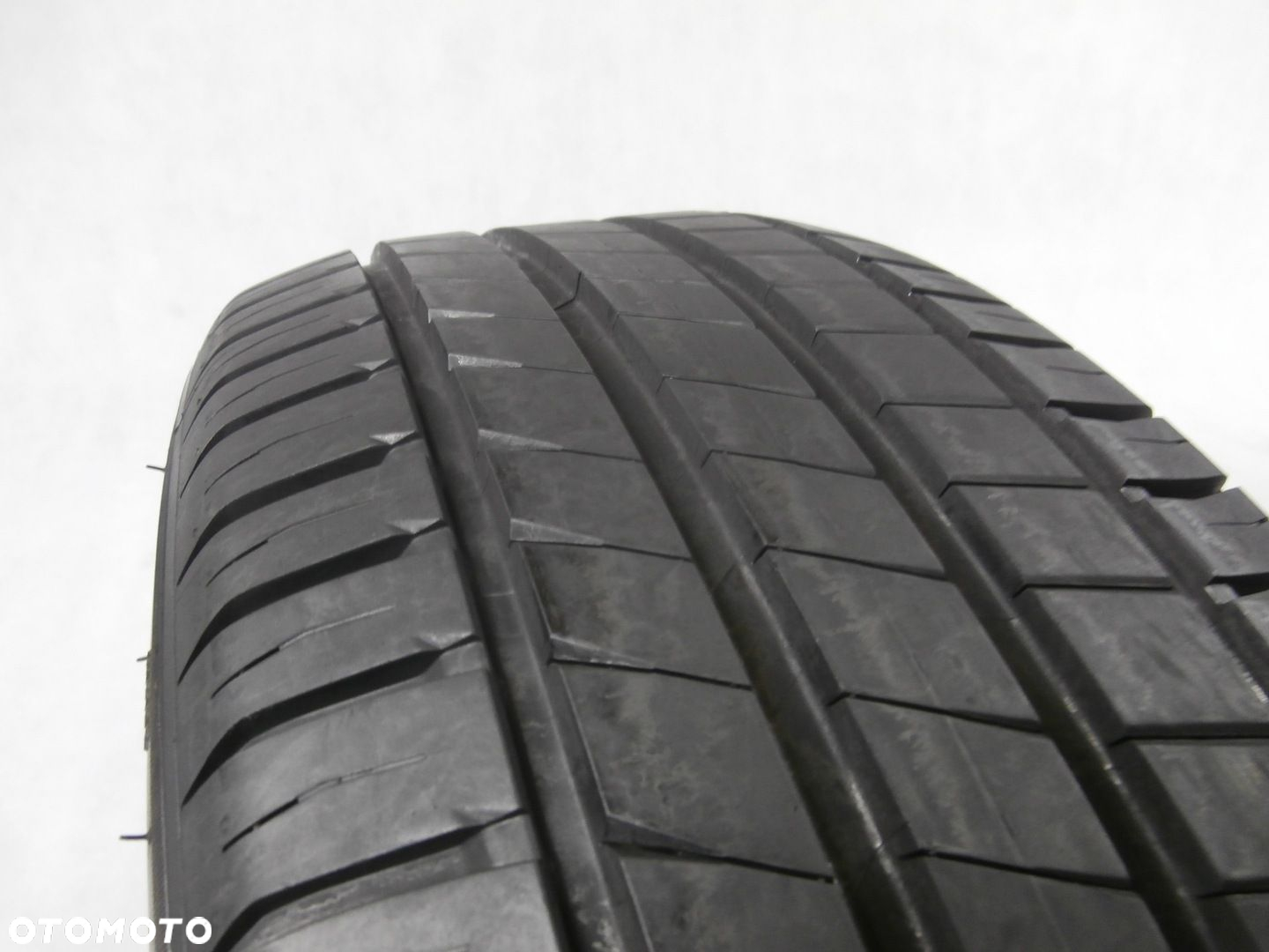 1X opona 215/50R17 BFGOODRICH ADVANTAGE - 2